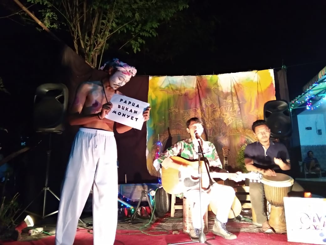 Membunyikan Seni Untuk Tanah Papua