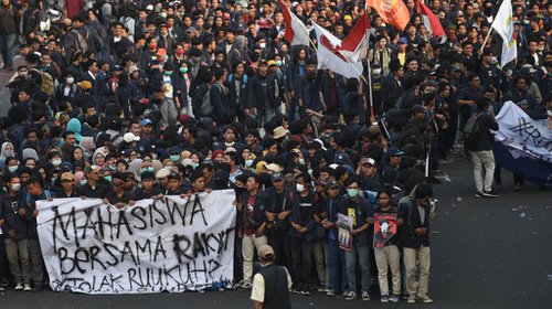 SETANGKAI MAWAR UNTUK INDONESIA