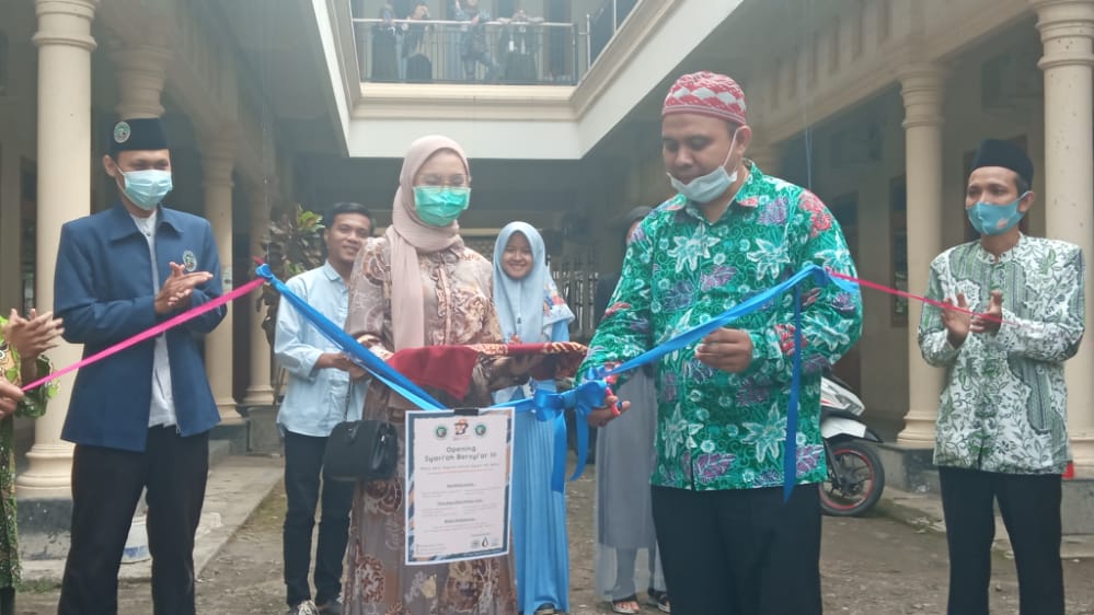 Opening dan Launching Pamflet Syari’ah Bersyi’ar, di Gelar Meriah dan Menampilkan Kreatifitas Mahasiswa