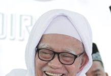 KH. M. Anwar Manshur, Sang Salafiyah dan Ilmiyah.